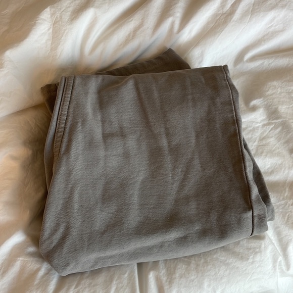 Banana Republic Pants in Grey - Picture 9 of 9